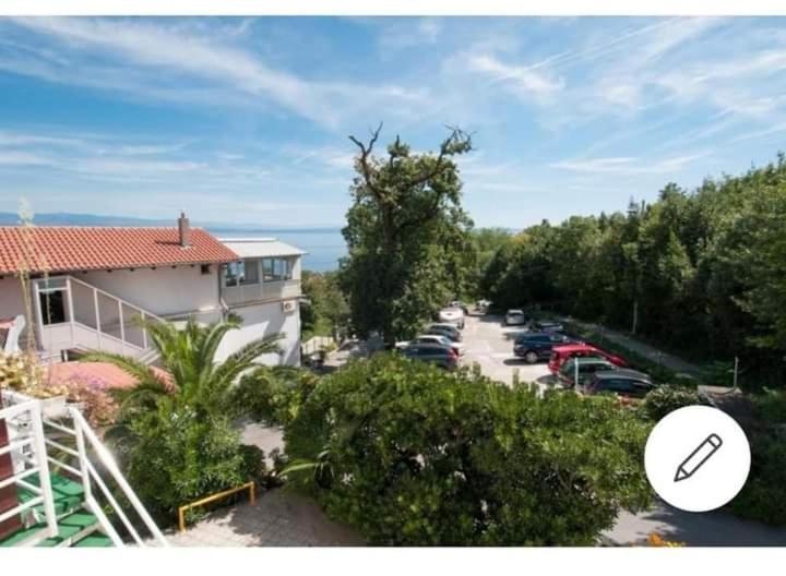 Villa Salyna Bela balcony Ičići Esterno foto