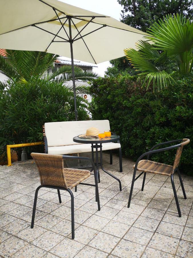 Villa Salyna Bela balcony Ičići Esterno foto